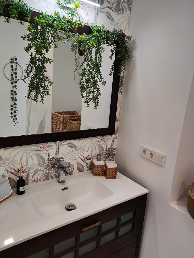 Hola Apartament Аликанте Екстериор снимка