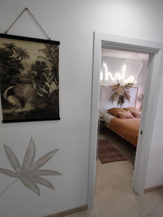 Hola Apartament Аликанте Екстериор снимка