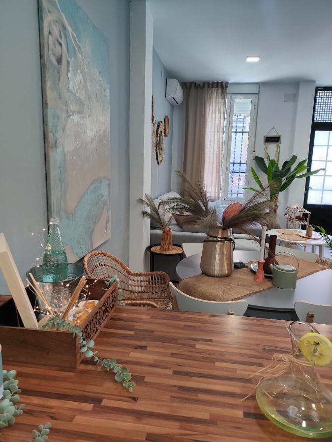 Hola Apartament Аликанте Екстериор снимка