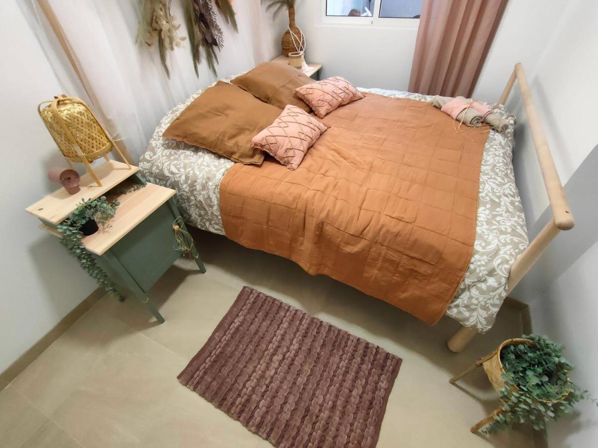 Hola Apartament Аликанте Екстериор снимка