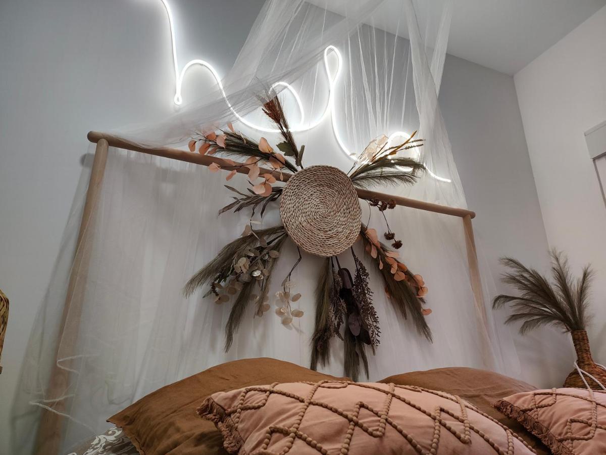 Hola Apartament Аликанте Екстериор снимка